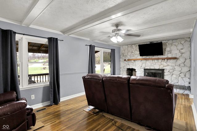 11021 N Paddock Road S, Mooresville, IN 46158