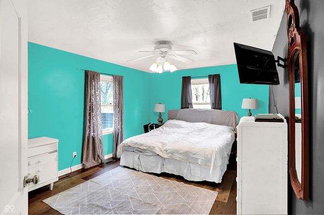 11021 N Paddock Road S, Mooresville, IN 46158