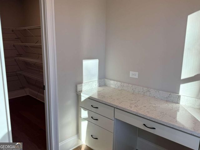 1090 Low Water Crossing NW, Acworth, GA 30101