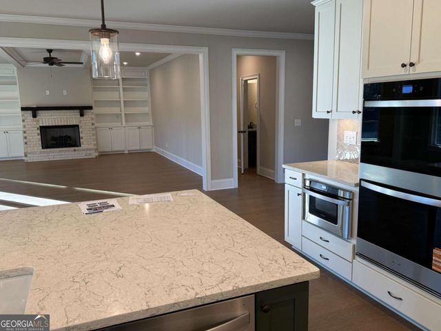 1090 Low Water Crossing NW, Acworth, GA 30101