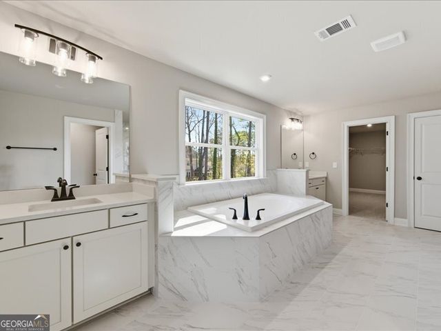 1090 Low Water Crossing NW, Acworth, GA 30101