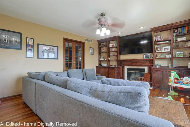2113 Beech Cove, Ohio Twp, OH 45157