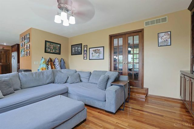 2113 Beech Cove, Ohio Twp, OH 45157