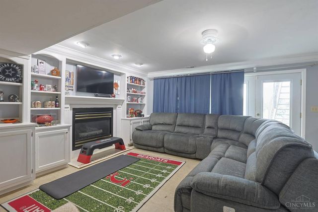 2113 Beech Cove, Ohio Twp, OH 45157
