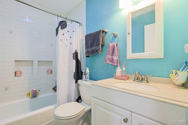 2113 Beech Cove, Ohio Twp, OH 45157