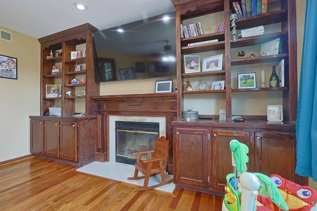 2113 Beech Cove, Ohio Twp, OH 45157