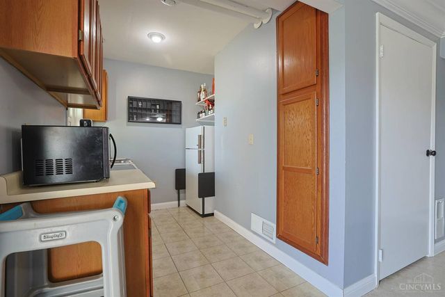 2113 Beech Cove, Ohio Twp, OH 45157