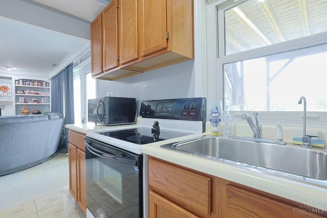 2113 Beech Cove, Ohio Twp, OH 45157