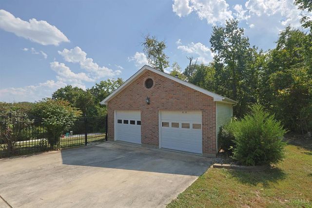 2113 Beech Cove, Ohio Twp, OH 45157