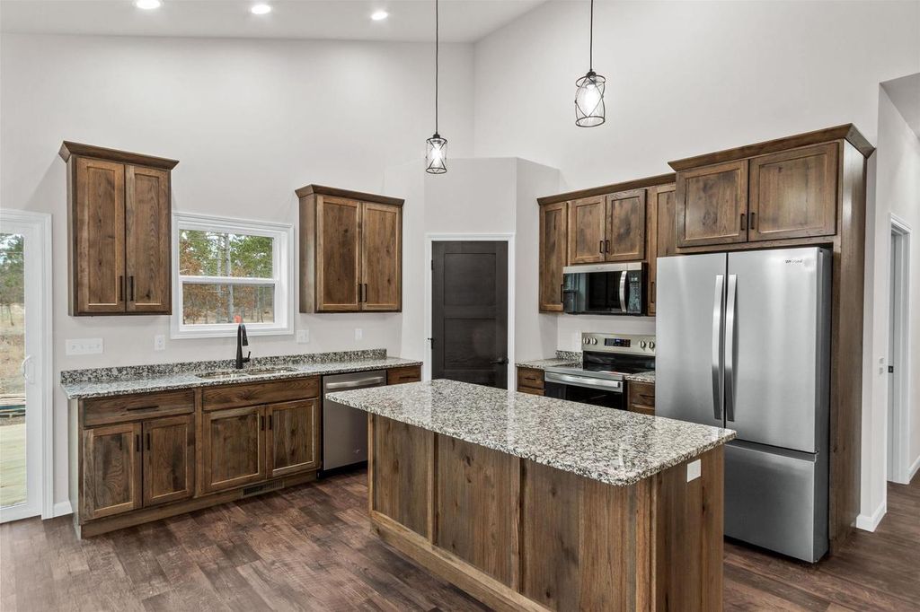 316 Timberline Court, Nekoosa, WI 54457