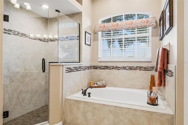 12426 LAKE VIEW LANE, Clermont, FL 34711