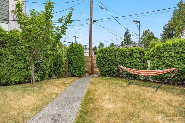 3300 B Government Way, Seattle, WA 98199