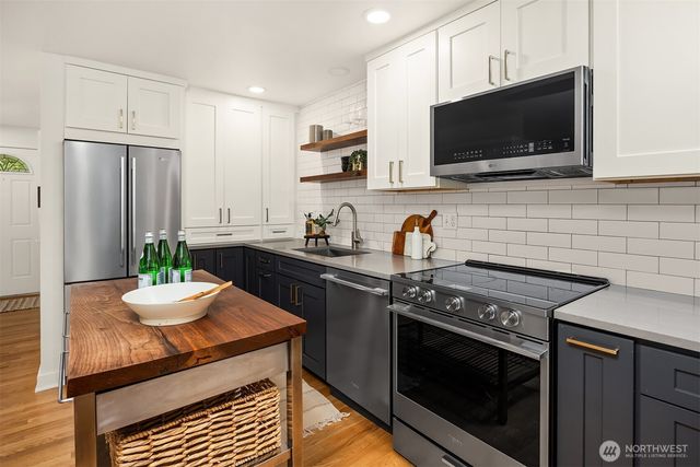 3300 B Government Way, Seattle, WA 98199