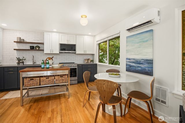 3300 B Government Way, Seattle, WA 98199