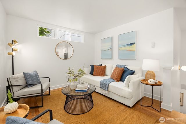 3300 B Government Way, Seattle, WA 98199