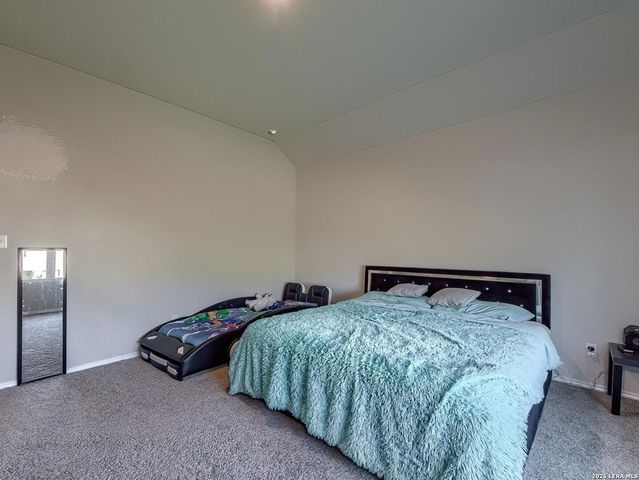 5011 Sandstone Way, San Antonio, TX 78222