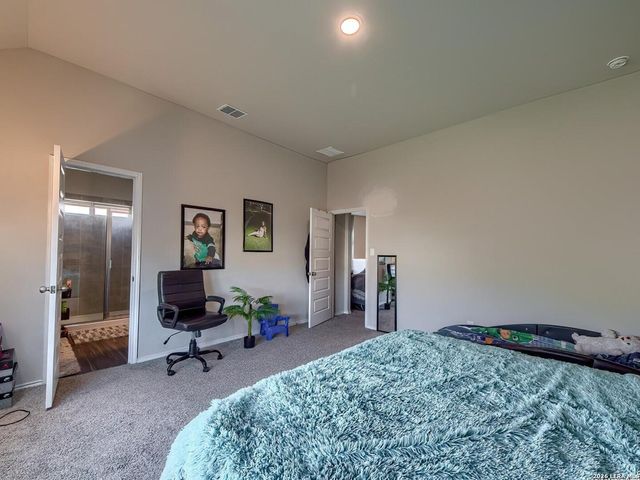 5011 Sandstone Way, San Antonio, TX 78222