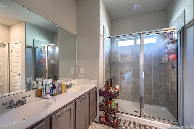 5011 Sandstone Way, San Antonio, TX 78222