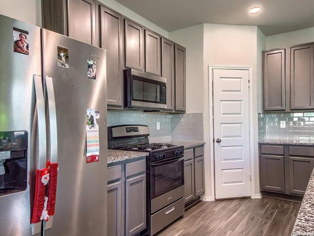 5011 Sandstone Way, San Antonio, TX 78222