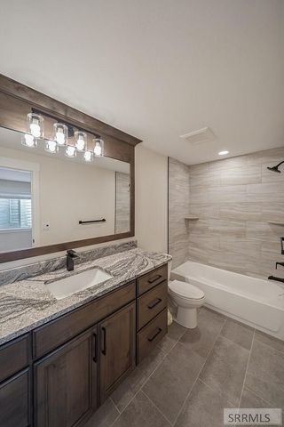 184 Galena Summit Dr, Idaho Falls, ID 83404