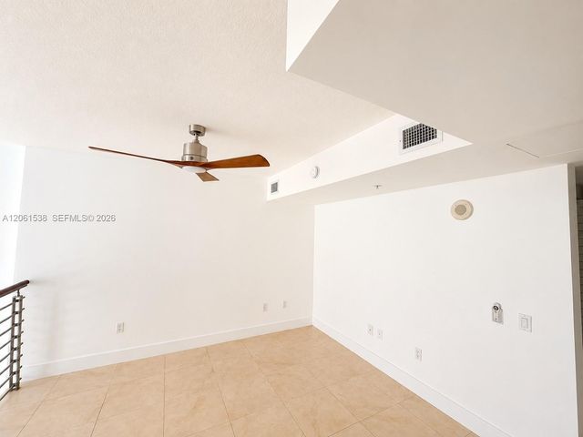 41 SE 5th St 1415, Miami, FL 33131
