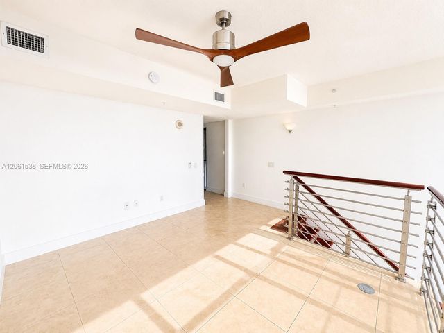 41 SE 5th St 1415, Miami, FL 33131