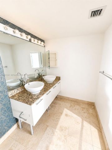 41 SE 5th St 1415, Miami, FL 33131
