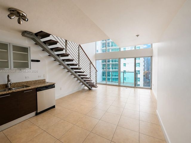 41 SE 5th St 1415, Miami, FL 33131