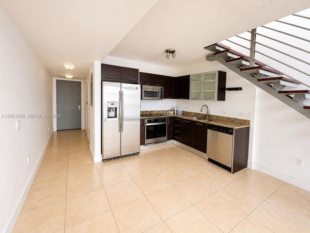 41 SE 5th St 1415, Miami, FL 33131