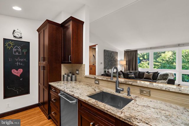 3916 WEXFORD DR, Kensington, MD 20895