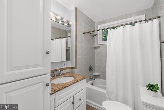 3916 WEXFORD DR, Kensington, MD 20895