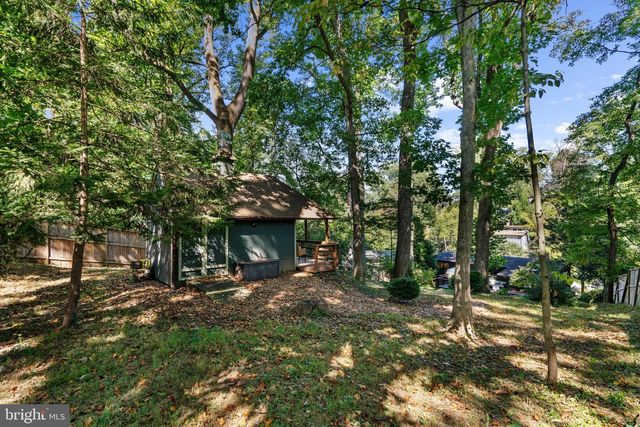 3916 WEXFORD DR, Kensington, MD 20895