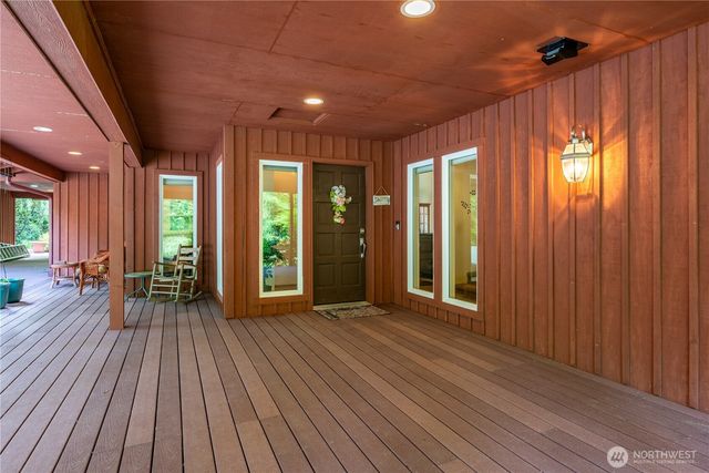 1975 Coal Creek Road, Longview, WA 98632