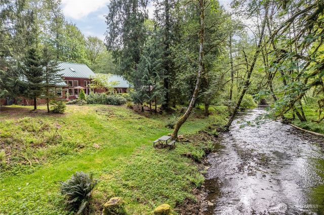 1975 Coal Creek Road, Longview, WA 98632