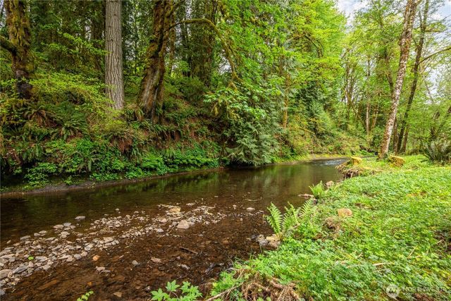 1975 Coal Creek Road, Longview, WA 98632