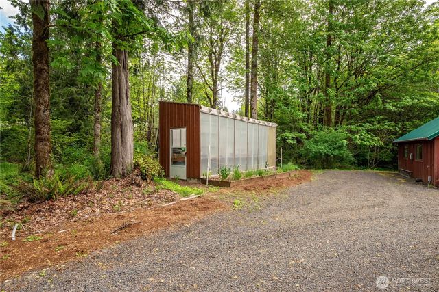 1975 Coal Creek Road, Longview, WA 98632