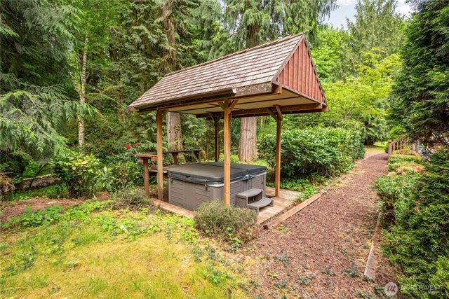 1975 Coal Creek Road, Longview, WA 98632