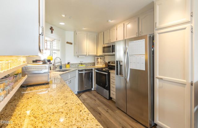 2713 Antonio Drive 203, Camarillo, CA 93010