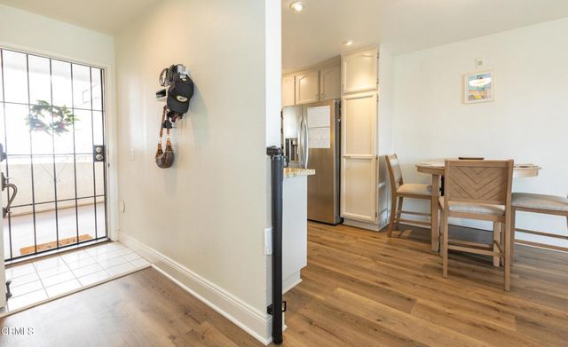 2713 Antonio Drive 203, Camarillo, CA 93010