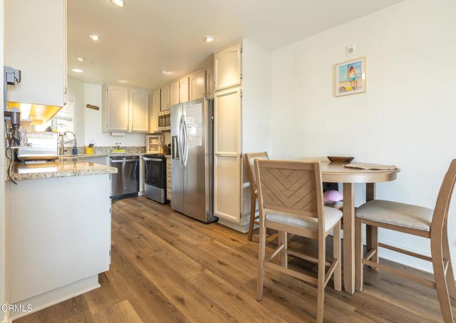 2713 Antonio Drive 203, Camarillo, CA 93010