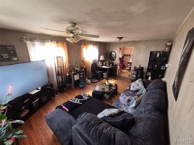 6212 Lexington Avenue, St Louis, MO 63121