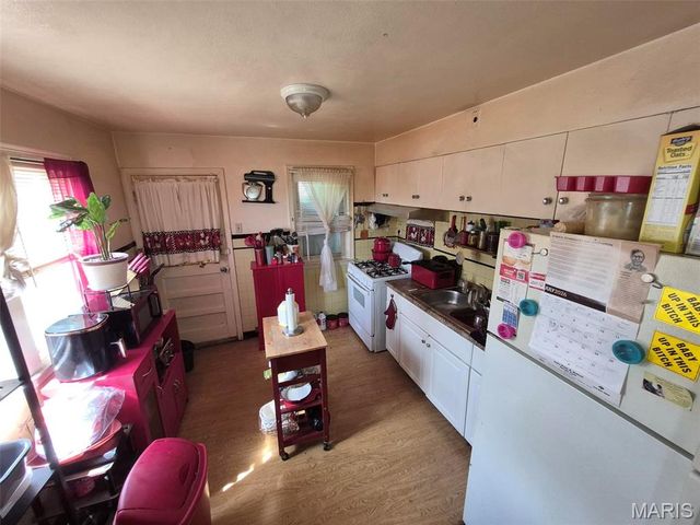 6212 Lexington Avenue, St Louis, MO 63121