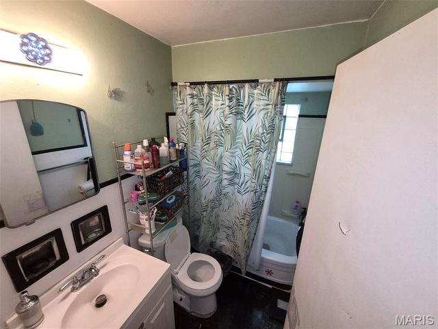 6212 Lexington Avenue, St Louis, MO 63121