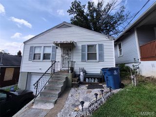 6212 Lexington Avenue, St Louis, MO 63121