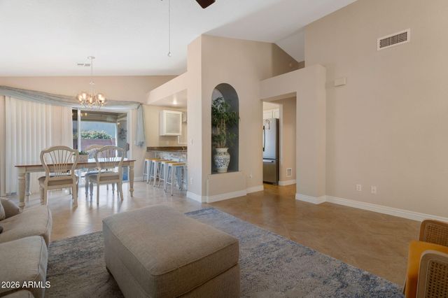 14457 W BUFFALO Trail, Surprise, AZ 85374