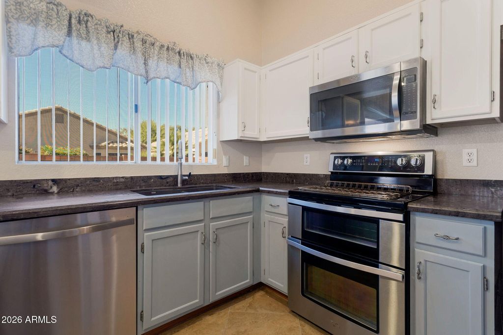14457 W BUFFALO Trail, Surprise, AZ 85374 — photo 3