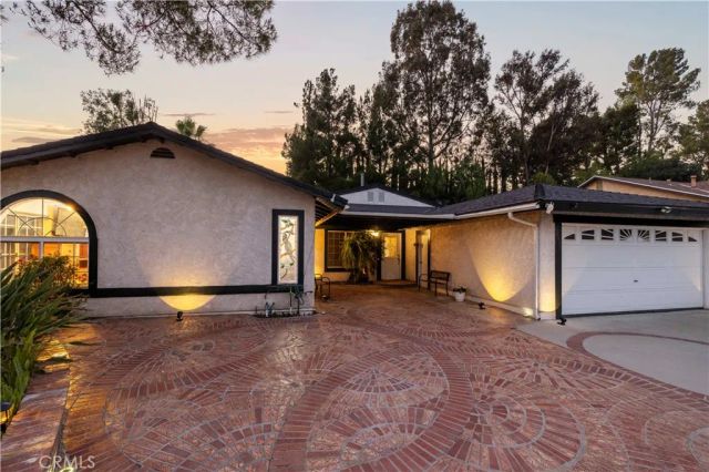 26859 Palacete Drive, Valencia, CA 91354