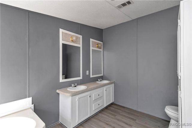 6639 NE 94th Street, Bronson, FL 32621