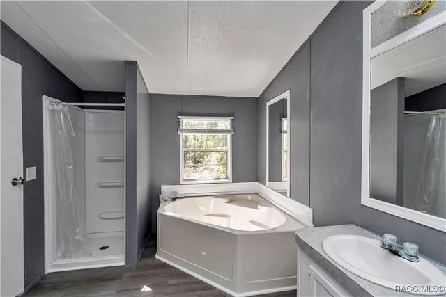 6639 NE 94th Street, Bronson, FL 32621