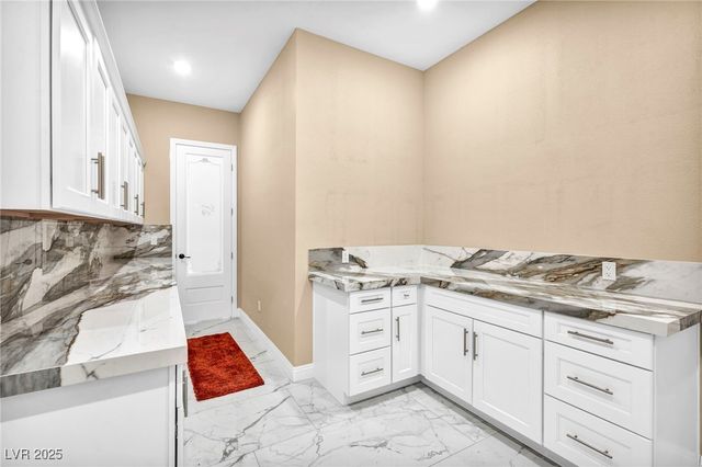 197 East Shelbourne Avenue, Las Vegas, NV 89123